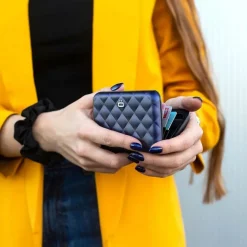 Ogon Design Portafoglio in alluminio Smart Case V2 Quilted Navy Blue< Portafogli Alluminio