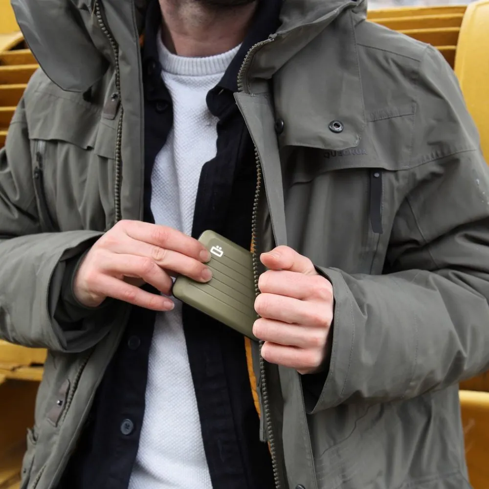 Ogon Design Portafoglio in alluminio Smart Case V2 Cactus Green< Portafogli Alluminio