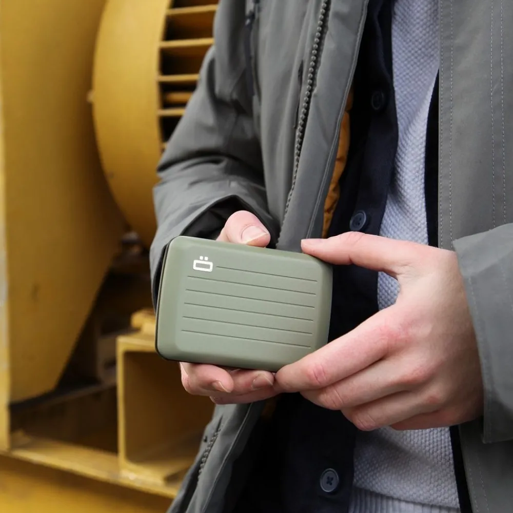 Ogon Design Portafoglio in alluminio Smart Case V2 Cactus Green< Portafogli Alluminio